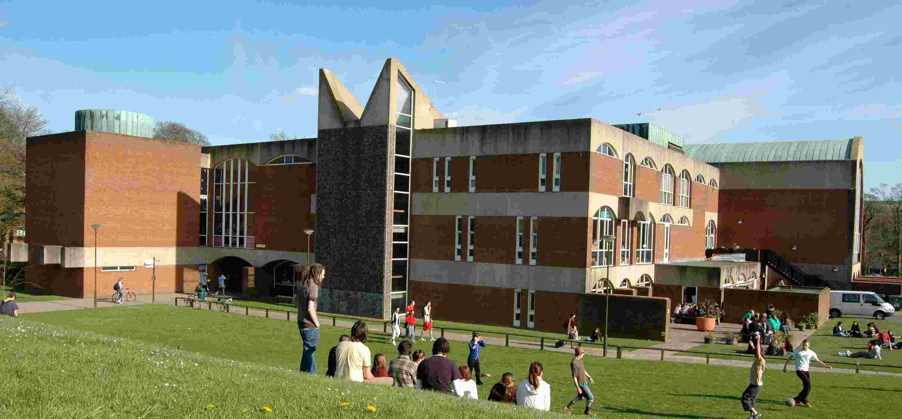 uni-brighton-and-sussex-bmat-cut-off
